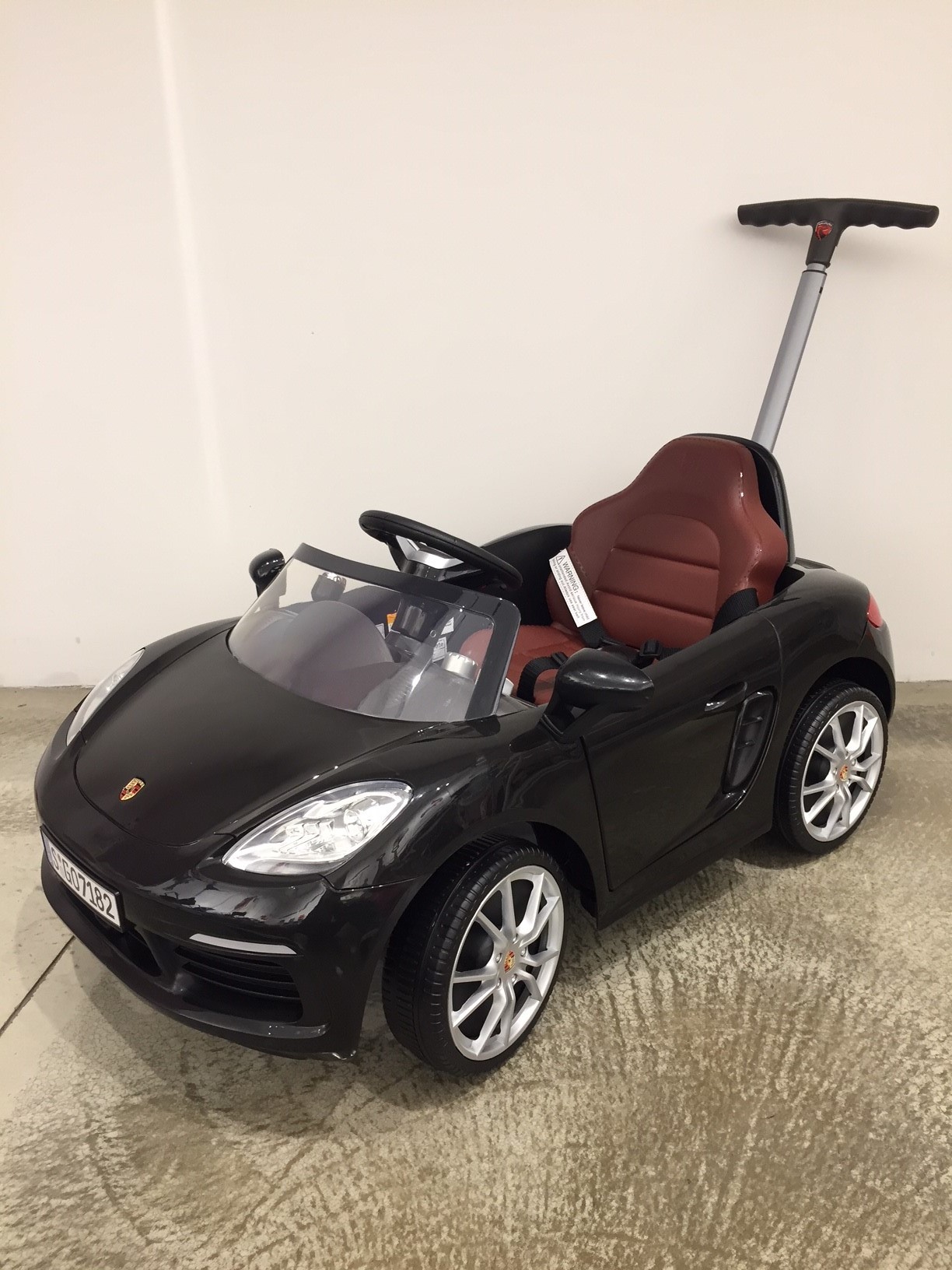 ������ Porsch �� ��� ����� ��� ����