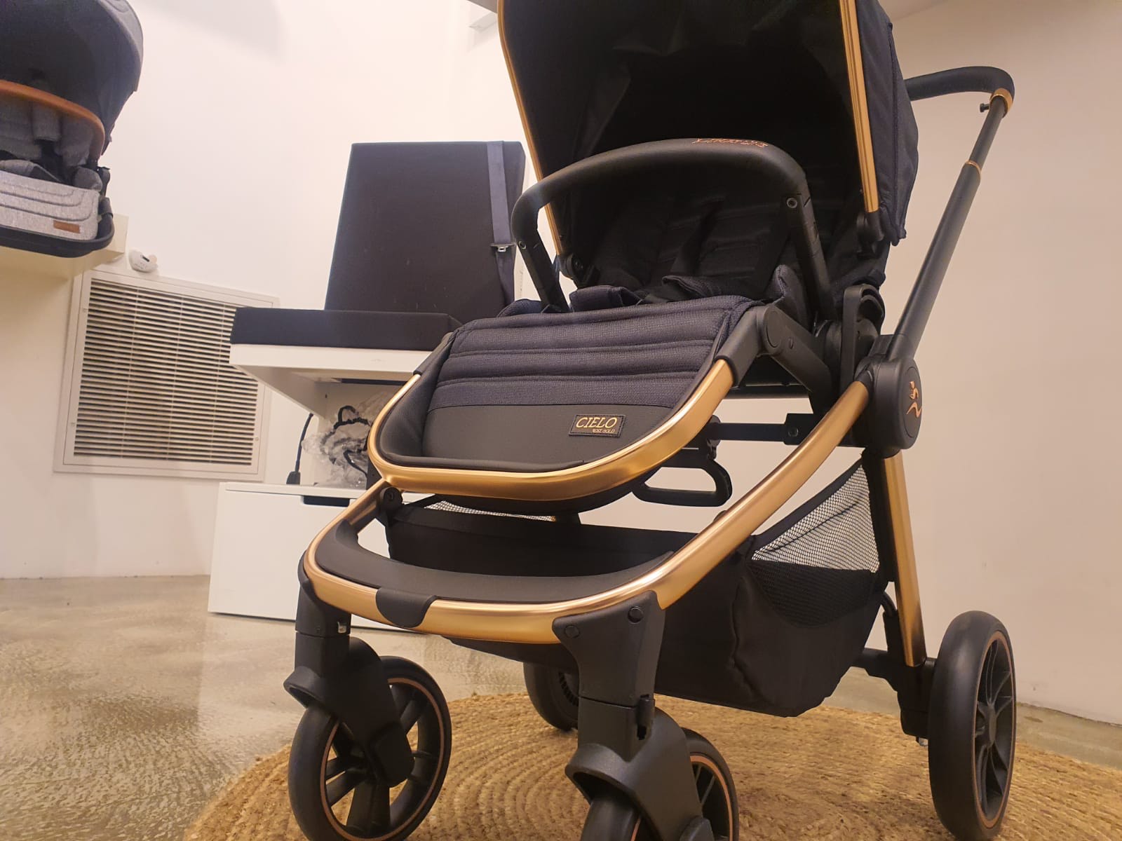 ���� ����� ���� ����� ��� ���� RoseGold sport LINE cielo ����� �������