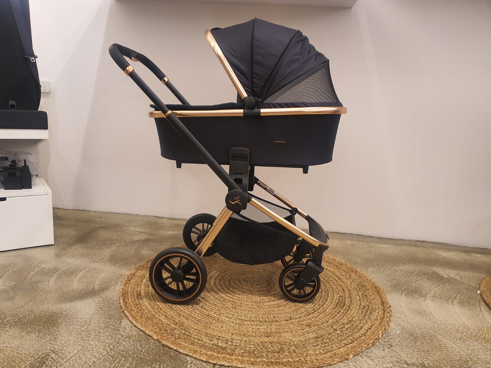 ���� ����� ���� ����� ��� ���� RoseGold sport LINE cielo ����� �������