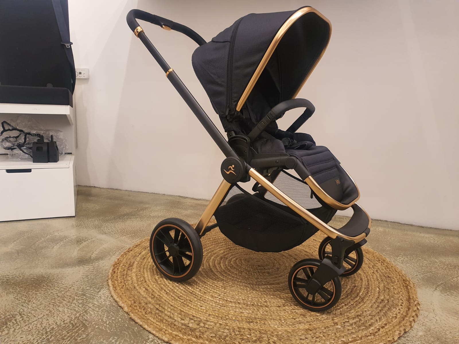 ���� ����� ���� ����� ��� ���� RoseGold sport LINE cielo ����� �������