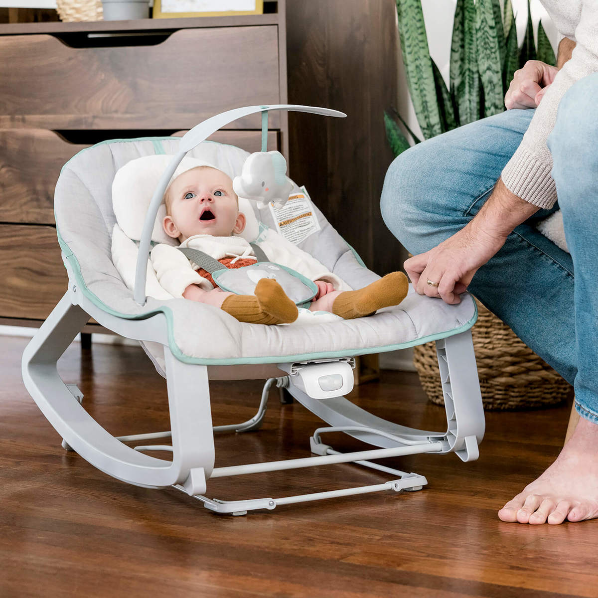 ����� ���� ingenuity  Keep Cozy 3 in 1-  ��������� ���� ���� ��� ���� 18 �"�
