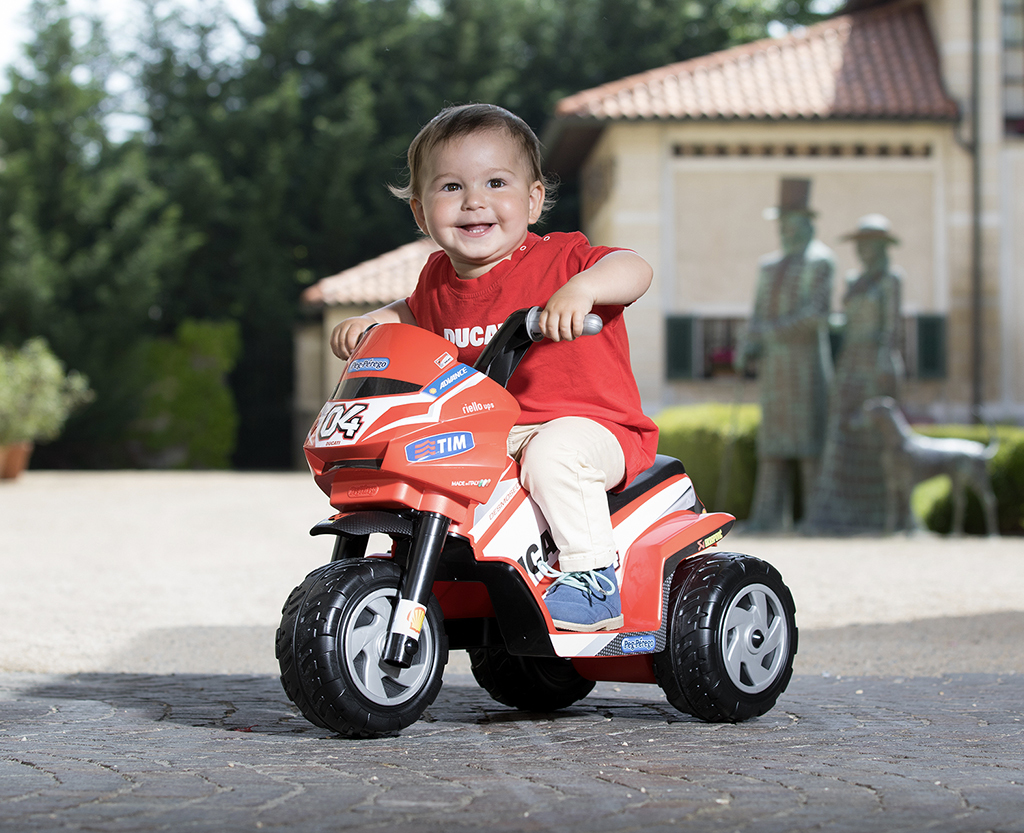 ������ ����� ���� 6V Peg perego ����� ������