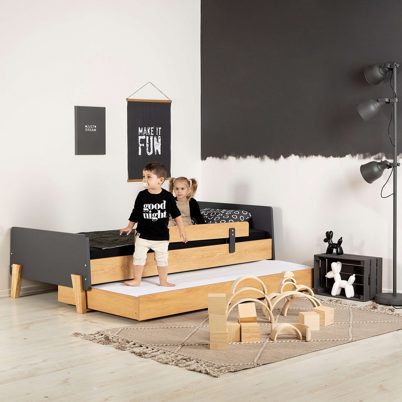 ���� ����� ����� ������ �����  segal - FUN