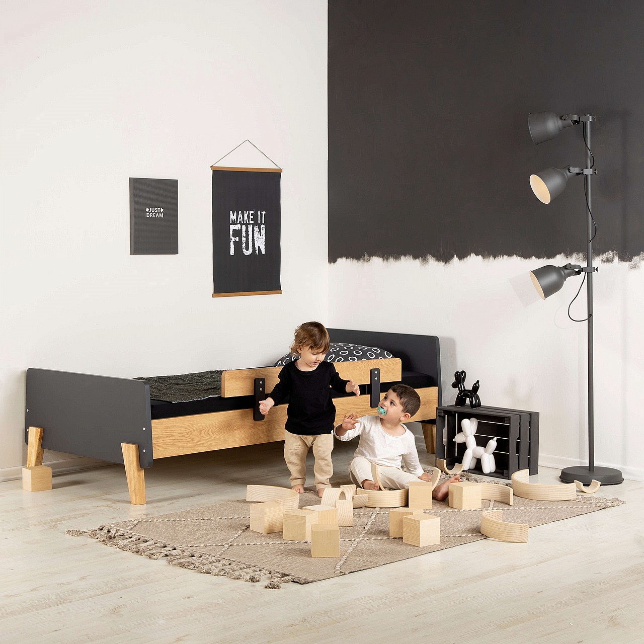 ���� ����� ����� ������ �����  segal - FUN