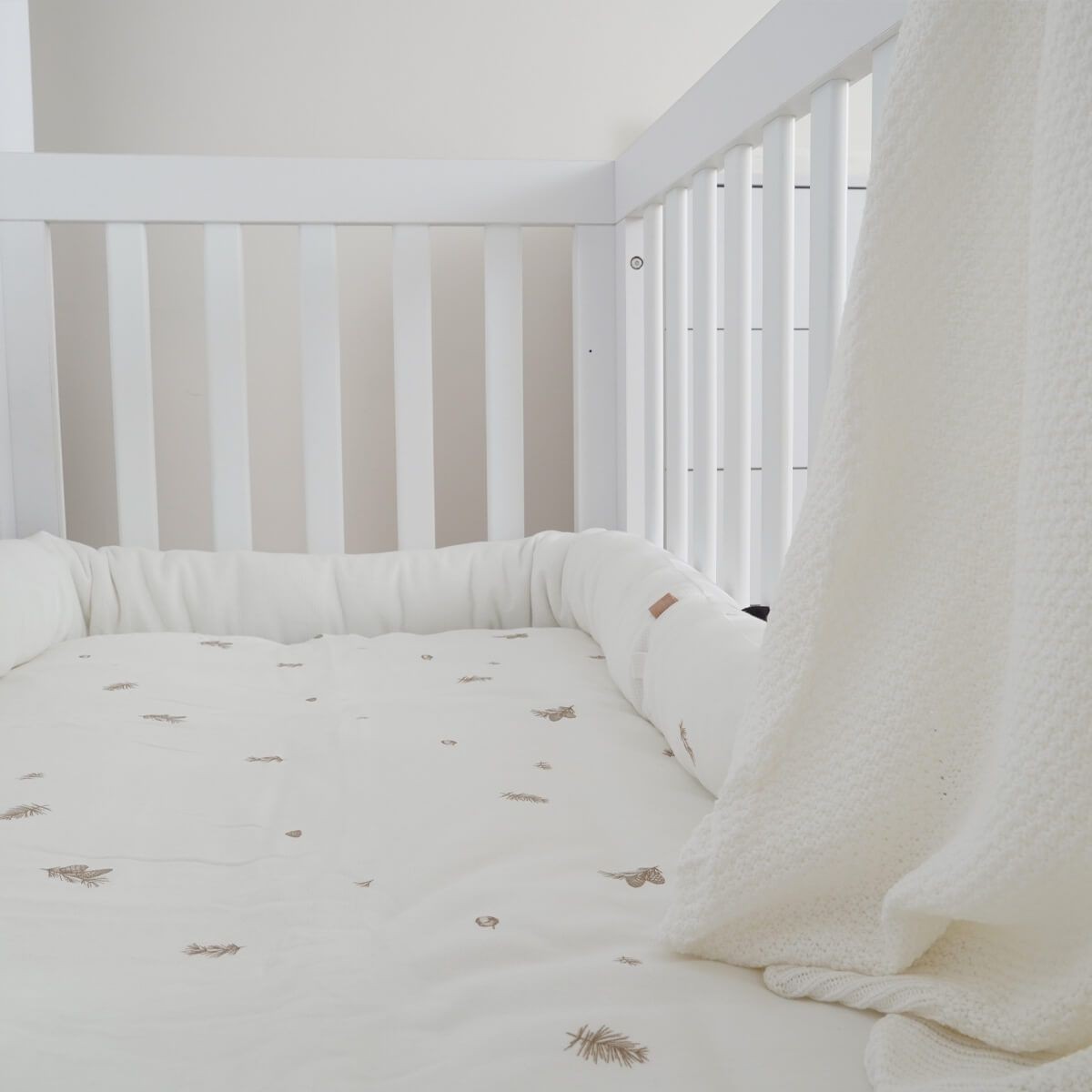 ���� ����� ����� ��� ����� � Valley� Baby Bed Classic White 127�63 cm
